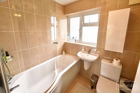 undefined, Southampton SO18