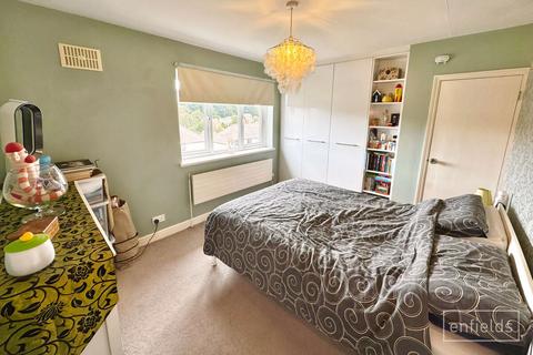 undefined, Southampton SO18