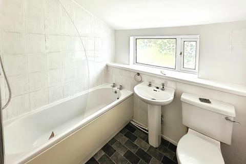 2 bedroom terraced house to rent, Maurice Street, Greater Manchester M6