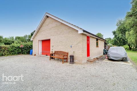 undefined, High Street, North Scarle