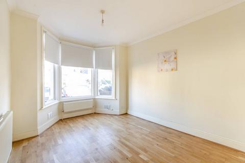 4 bedroom terraced house to rent, Chapter Road, Dollis Hill, London, NW2