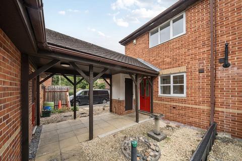 6 Fairfax Gate, Holton, Oxford, OX33 1QE