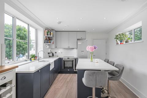 2 bedroom flat for sale, North Worple Way, London, SW14