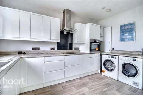undefined, King George VI Avenue, East Tilbury, Tilbury