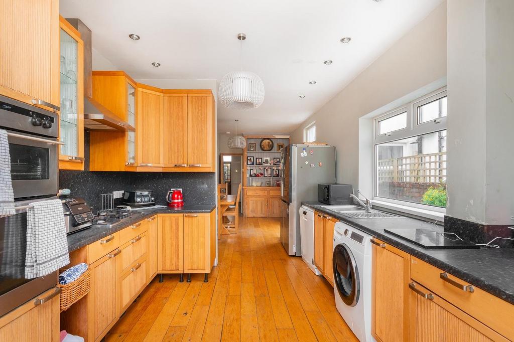 2 W4 RKE - Kitchen A.jpg