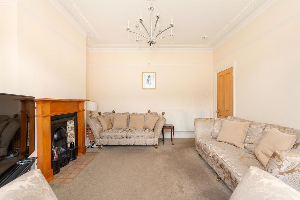 2 W4 RKE - Living Room B.jpg