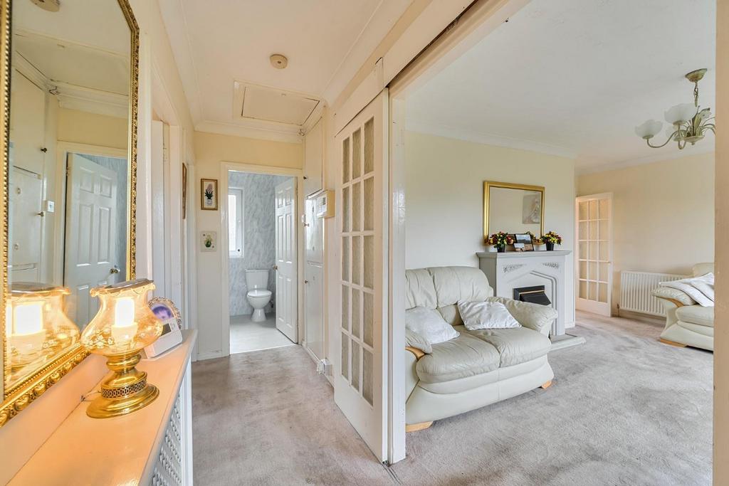 Hallway through lounge.jpg