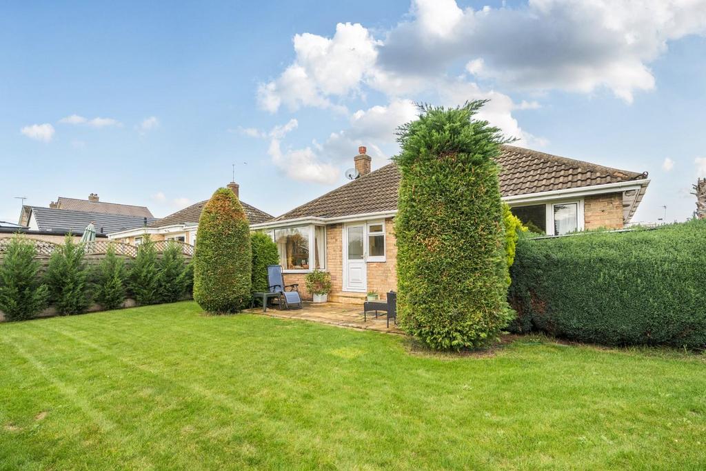 Rear garden 3.jpg