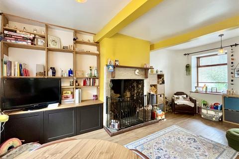 2 bedroom cottage for sale, Back Fold, Bradford BD14