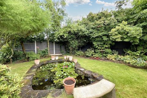 undefined, Greenway, Trentham, ST4