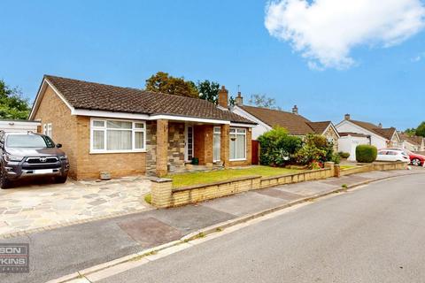 2 bedroom detached bungalow for sale, Eastfields, Pinner HA5
