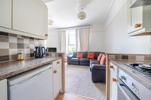 1 bedroom apartment for sale, Catherine Road, Surbiton
