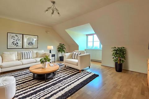 2 bedroom flat for sale, Diamond Road, Whitstable