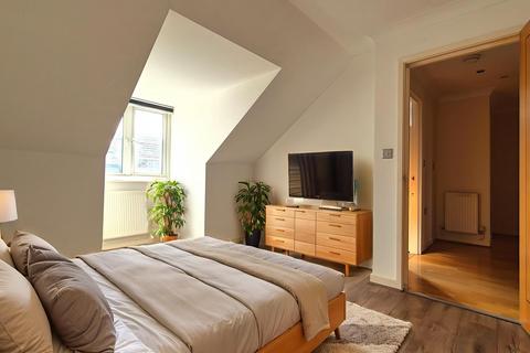 2 bedroom flat for sale, Diamond Road, Whitstable