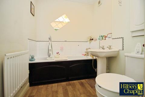 7 Bluebell Close, Rush Green, Romford, RM7 0XN