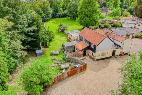 7 bedroom property with land for sale, 136 Norwich Road, Tacolneston NR16