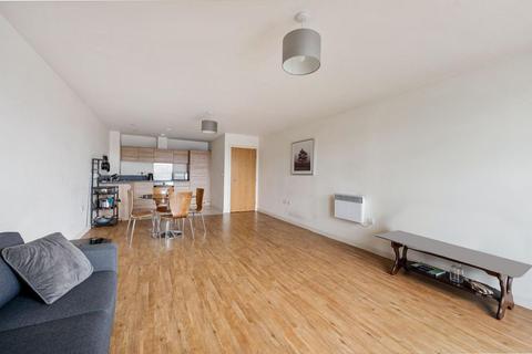 2 bedroom flat for sale, Commercial Road, London, E14