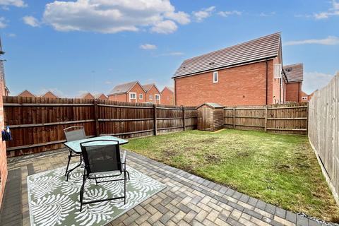 3 bedroom semi-detached house for sale, Anemone Avenue, Stafford, ST17