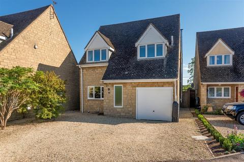 11 Arbour Close, Mickleton, Chipping Campden, GL55 6RR