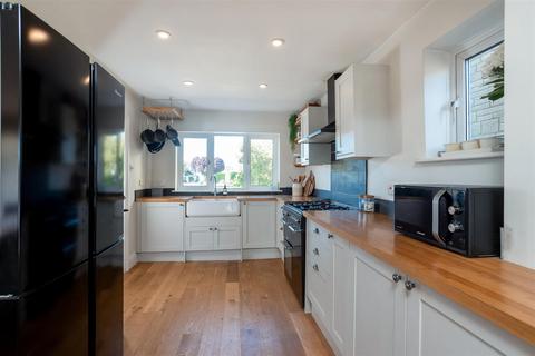 11 Arbour Close, Mickleton, Chipping Campden, GL55 6RR