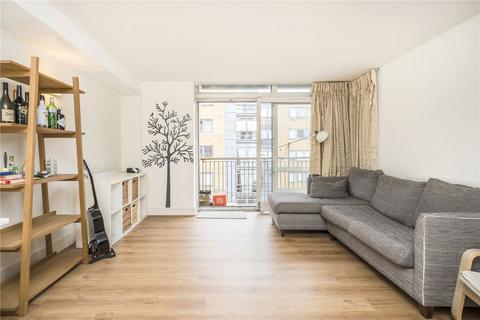 2 bedroom flat for sale, Cassilis Road, London E14
