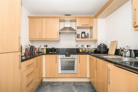2 bedroom flat for sale, Cassilis Road, London E14