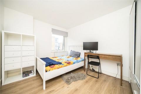 2 bedroom flat for sale, Cassilis Road, London E14