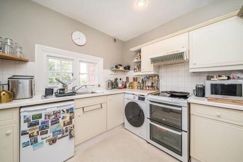 undefined, Manor Drive, Surbiton KT5