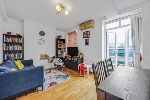2 bedroom flat to rent, Timbrell Place, London SE16