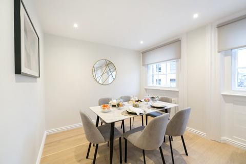 2 bedroom apartment to rent, Drury Lane