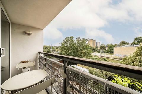 2 bedroom flat for sale, Marcon Place, London E8