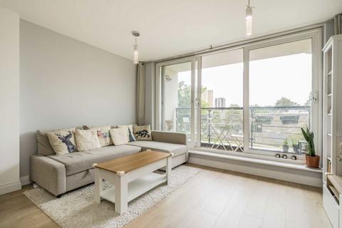 2 bedroom flat for sale, Marcon Place, London E8