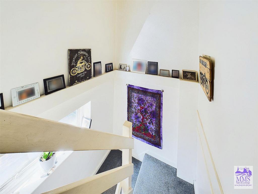 CAM02633 G0-PR0114-STILL014.jpg