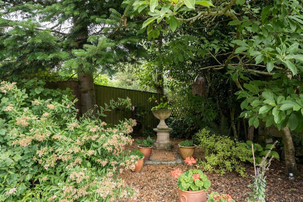2 Beech House Yard-040.JPG