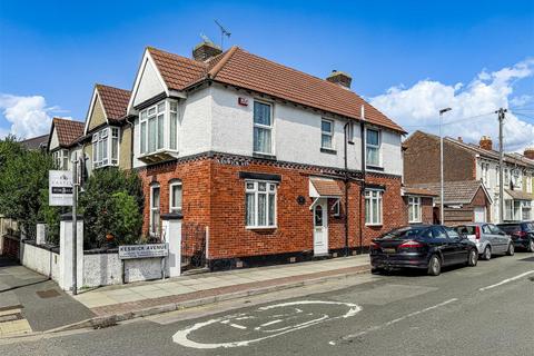 3 bedroom end of terrace house for sale, Copnor Road, Portsmouth
