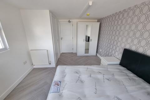 undefined, Ashburnham Road, Luton, Bedfordshire