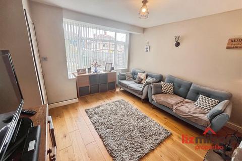 3 bedroom semi-detached house for sale, Darklands Road, Swadlincote DE11