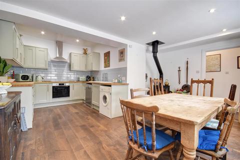 4 bedroom semi-detached house for sale, Castle Hill, Bodiam