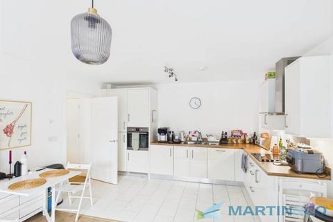undefined, Sovereign Way, Tonbridge TN9