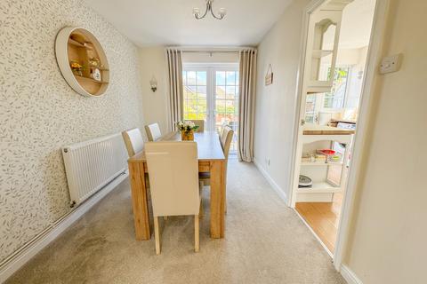 41 Buckingham Road, Hockley, SS5 4UX