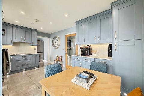 3 bedroom detached house for sale, Llys Tirnant, Tycroes, Ammanford, Carmarthenshire, SA18