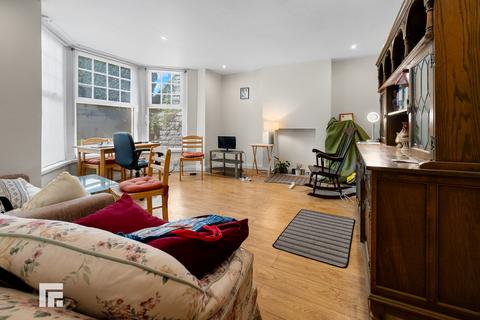 undefined, Kingsland Crescent, Barry CF63