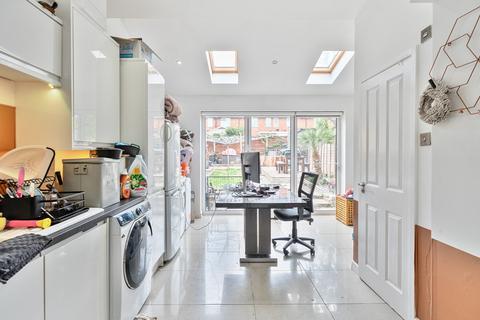 99 Wigmore Road, Carshalton, SM5 1RG