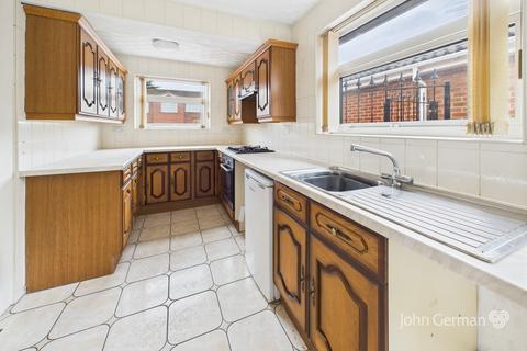 2 bedroom detached bungalow for sale, Kensington Avenue, Loughborough