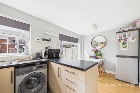 3 bedroom semi-detached house for sale, Sharnbrook Grove, Stafford