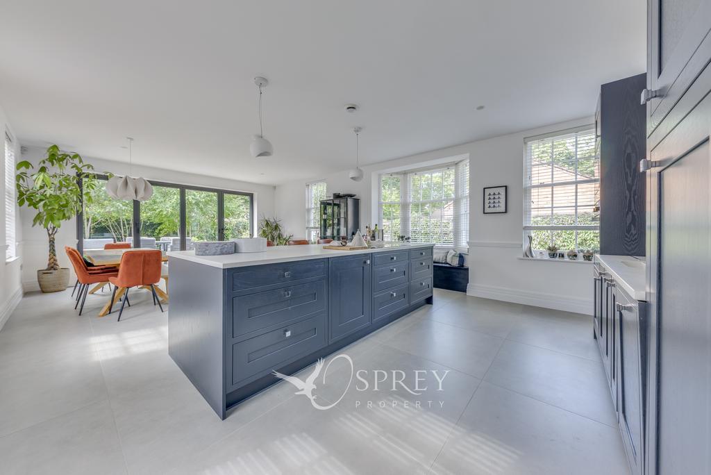Open-plan Kitchen/Li