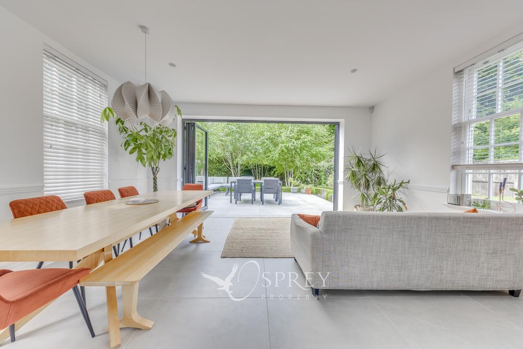 Open-plan Kitchen/Li