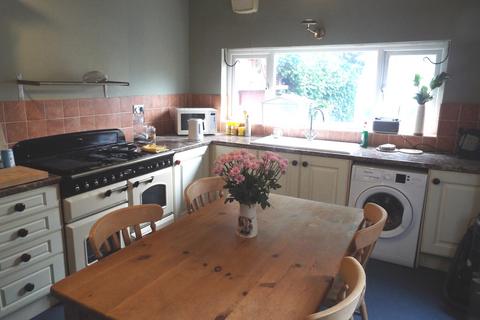 4 bedroom terraced house for sale, 20 Duesbery Street