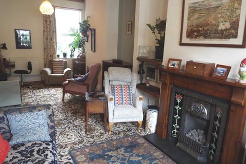 4 bedroom terraced house for sale, 20 Duesbery Street
