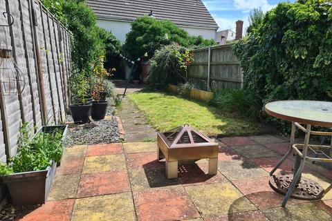 58 Alstone Croft, Cheltenham, GL51 8HA